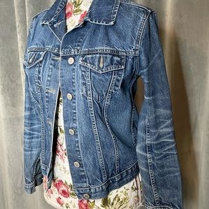 Gap denim jacket Xs